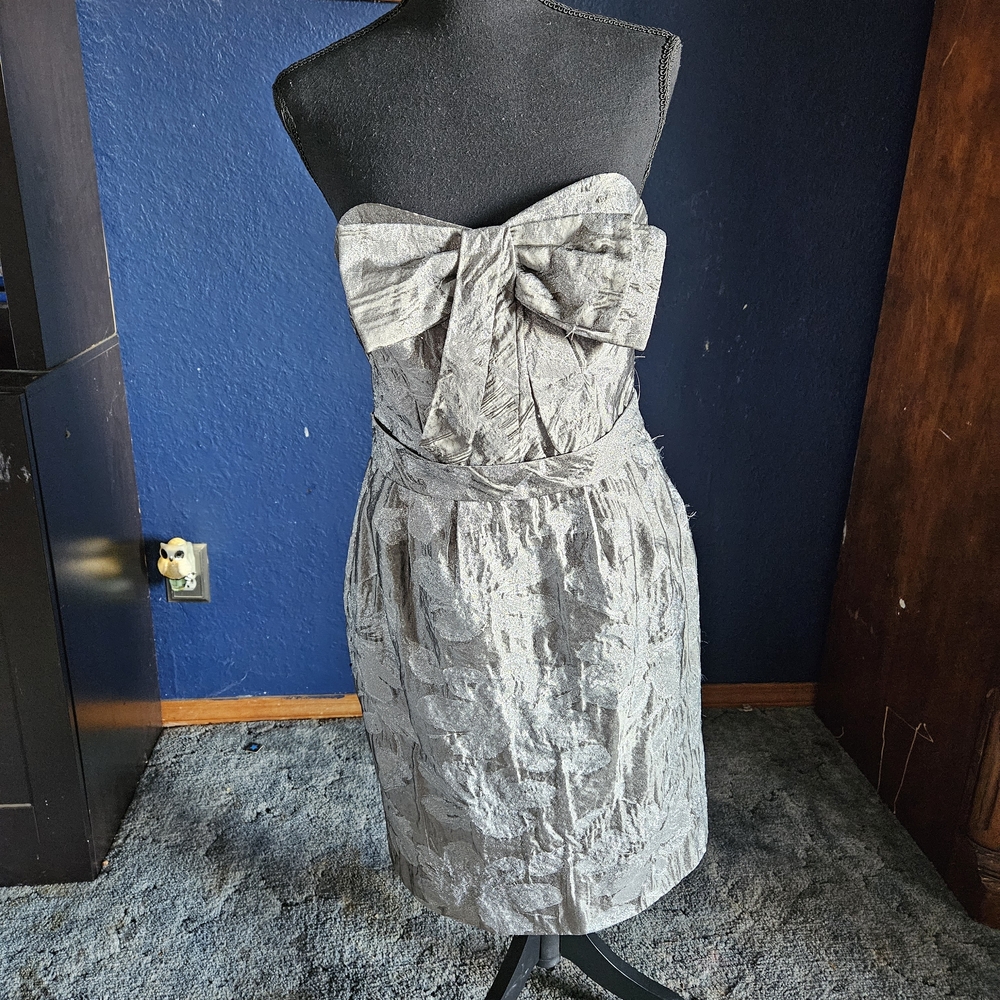 White by Vera Wang Gray Dress Midi womens size 6